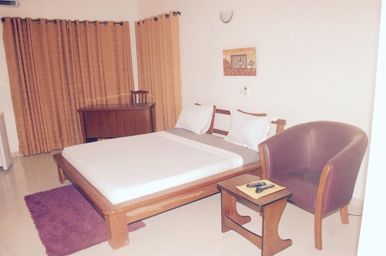 Hotels Residences Easy Котону Экстерьер фото