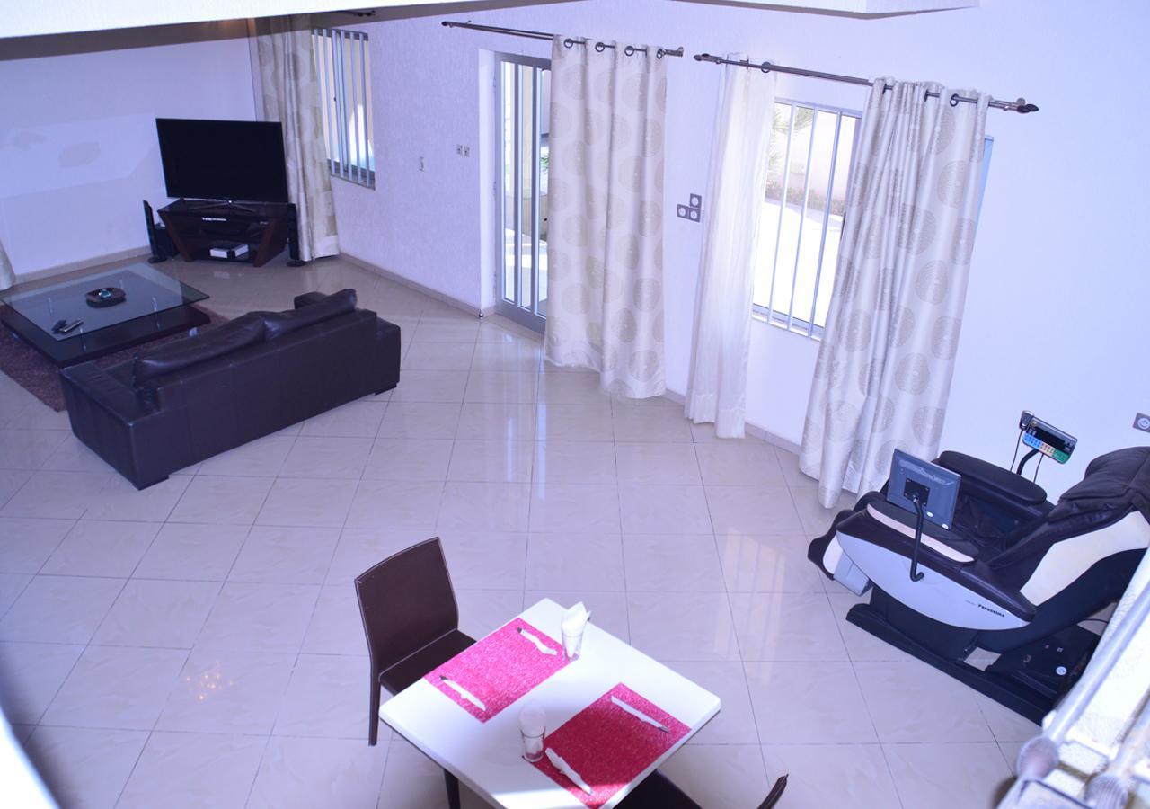 Hotels Residences Easy Котону Экстерьер фото