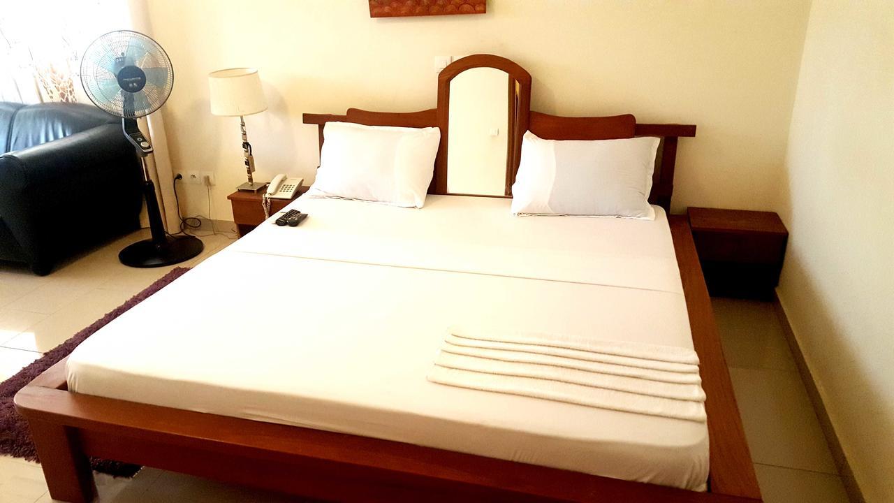 Hotels Residences Easy Котону Экстерьер фото